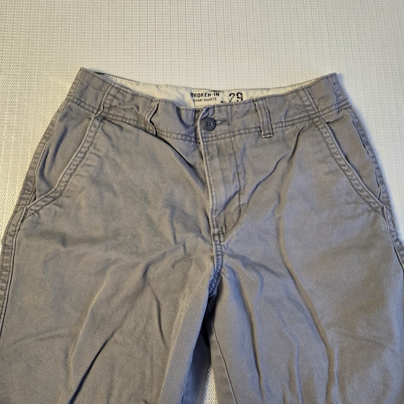Old Navy Men Shorts Size 29 Green Chino Classic Flat Front Broken-In Khaki - Picture 4 of 7